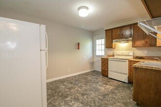 1432 McCan Dr in Clarksville, TN - Building Photo - Building Photo