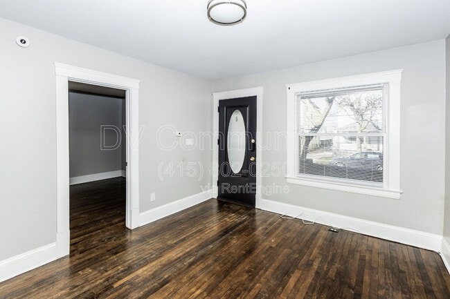 2081 Halstead Ave in Lakewood, OH - Building Photo - Building Photo