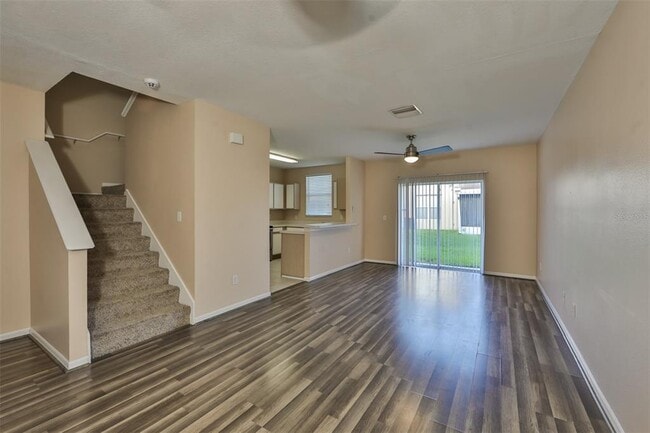 9805 Carlsdale Dr in Riverview, FL - Building Photo - Building Photo