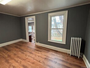 17 Hamilton Ave in Ossining, NY - Building Photo - Building Photo