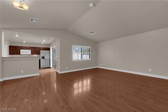 8516 Little Fox St in Las Vegas, NV - Building Photo - Building Photo