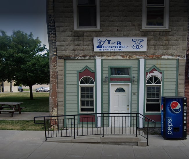 117 E Main St, Unit D