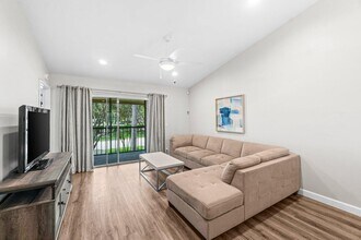 22148 Palms Way in Boca Raton, FL - Building Photo - Building Photo