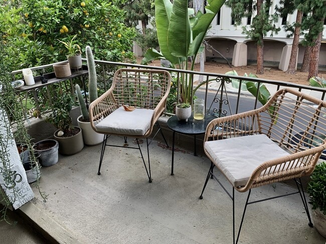 642 N Genesee Ave, Unit 642 in Los Angeles, CA - Building Photo - Building Photo
