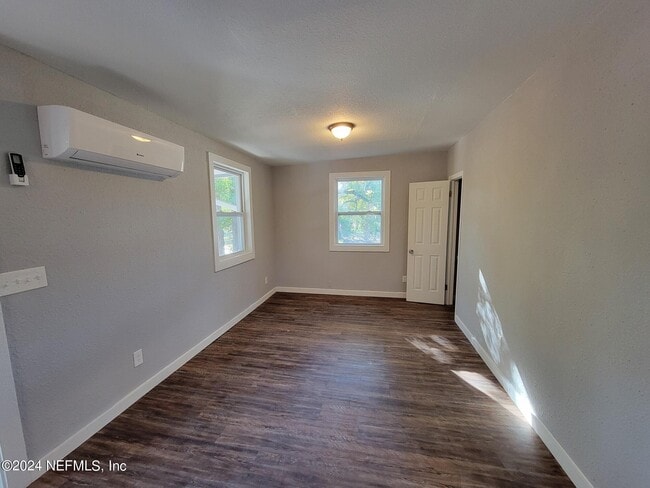 3018 Pearce St in Jacksonville, FL - Building Photo - Building Photo