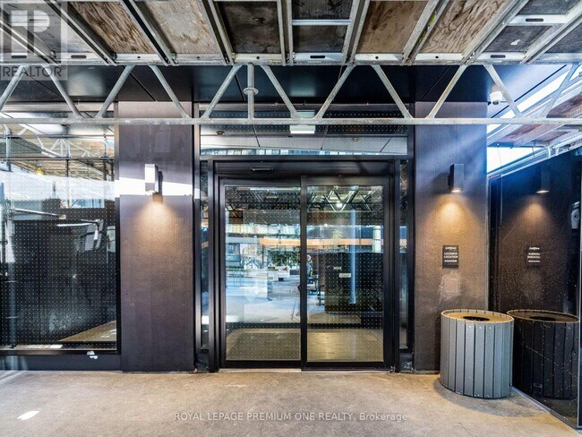 110 Broadway Ave in Toronto, ON - Building Photo - Building Photo