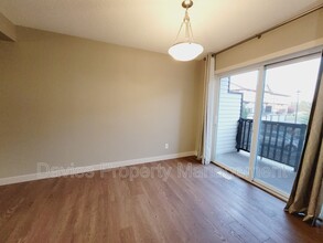 1784 Cunningham Way SW in Edmonton, AB - Building Photo - Building Photo