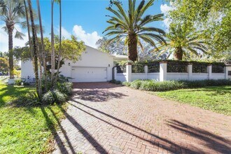 4404 Alhambra Cir in Coral Gables, FL - Building Photo - Building Photo