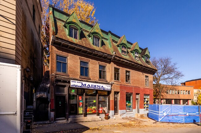 25 Ontario E in Montréal, QC - Building Photo - Building Photo