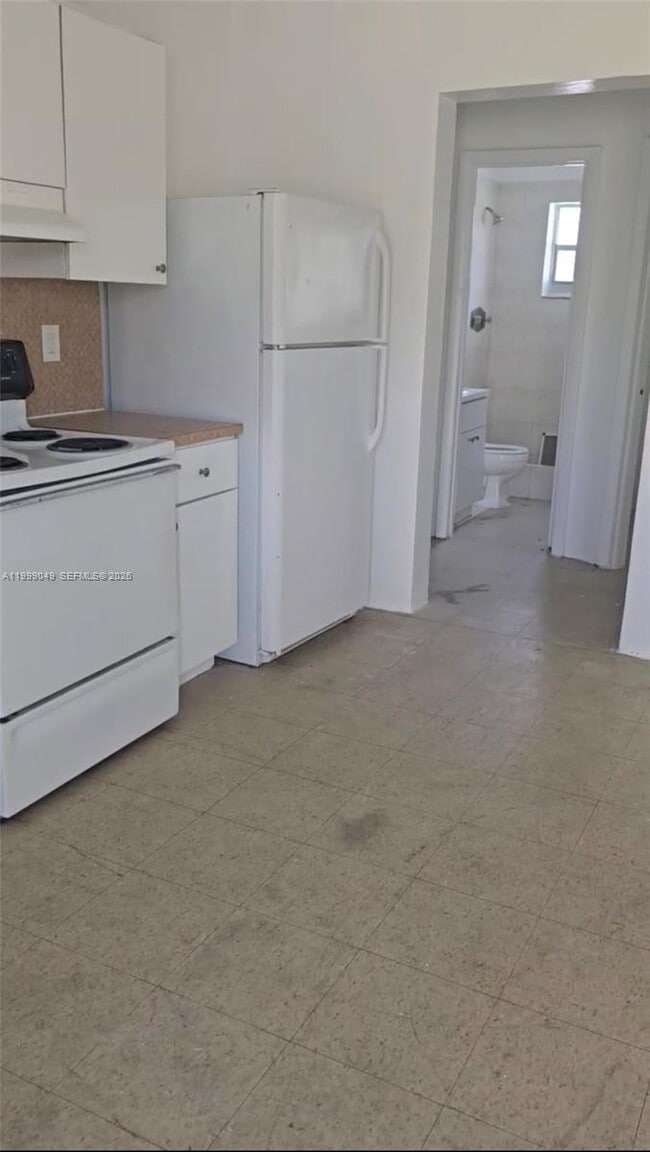 property at 320 SW 11th Ave