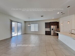 18947 W Oregon Ave in Litchfield Park, AZ - Building Photo - Building Photo