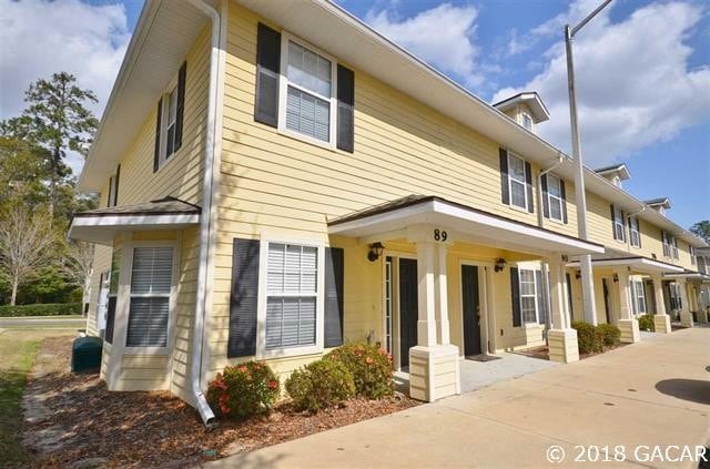 property at 2976 SW 35th Pl