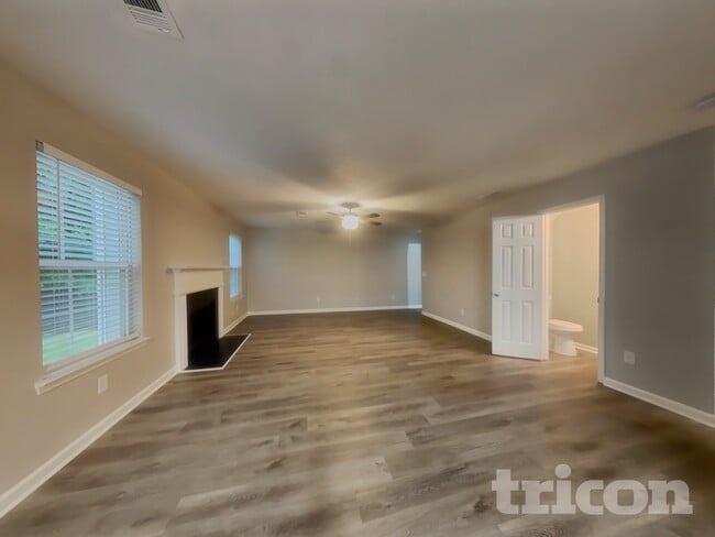 613 Amberwood Dr in Villa Rica, GA - Building Photo - Building Photo