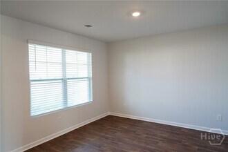 104 Painted Lady Lp in Bloomingdale, GA - Building Photo - Building Photo