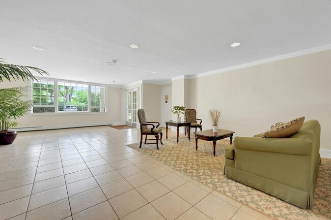 2 Consulate Dr in Eastchester, NY - Building Photo - Building Photo