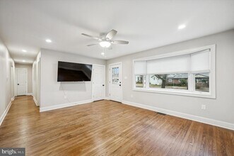 607 Jackson Ave in Magnolia, NJ - Building Photo - Building Photo