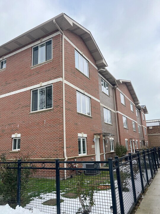 3527 S Parnell Ave in Chicago, IL - Building Photo