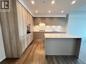 3809 Evergreen Pl in Burnaby, BC - Building Photo - Building Photo