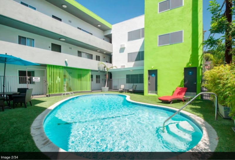 1595 E Chevy Chase Dr in Glendale, CA - Building Photo