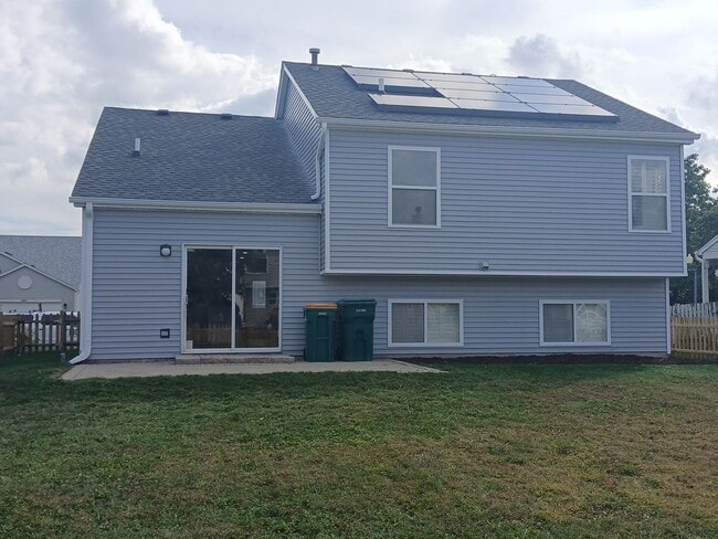 2076 Longwood Ct in Romeoville, IL - Building Photo - Building Photo