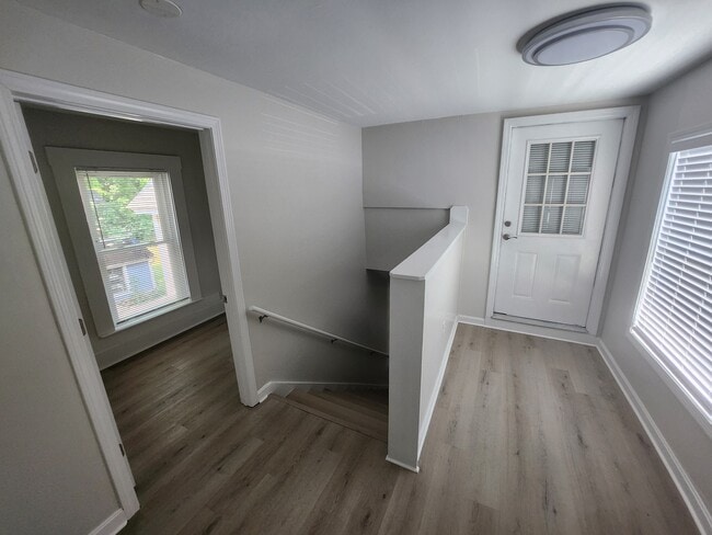 14 Oak St, Unit 3 in Derry, NH - Building Photo - Building Photo