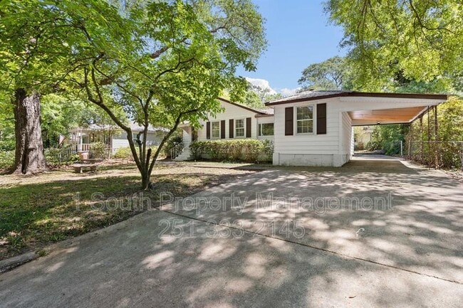 316 Border Dr W in Mobile, AL - Foto de edificio - Building Photo