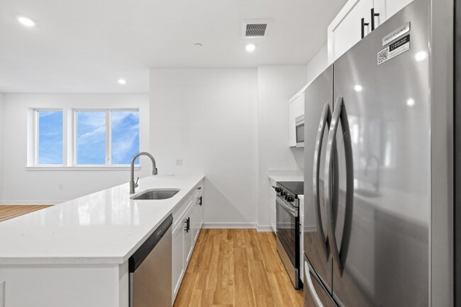 1309 Cambridge St-Unit -201 in Philadelphia, PA - Building Photo - Building Photo