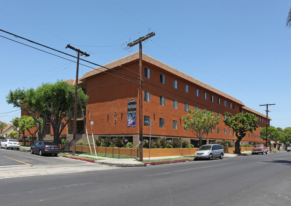 Lagoon Terrace Apartments in Wilmington, CA - Building Photo