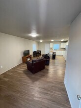 601 S Kent St in Kennewick, WA - Building Photo - Building Photo