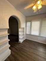 1060 N Downing St in Denver, CO - Building Photo