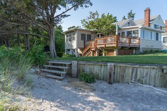 43 Pye Ln in Riverhead, NY - Building Photo - Building Photo