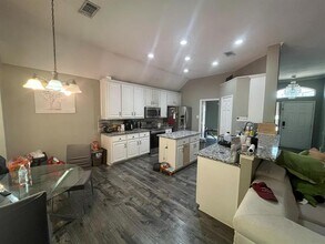 125 Bent Creek Dr in Garland, TX - Building Photo - Building Photo