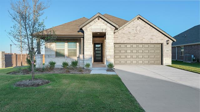1008 Chestnut Dr in Lavon, TX - Building Photo