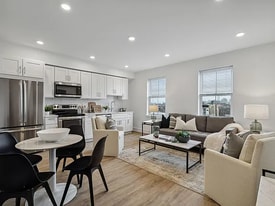 1201 W Girard Ave in Philadelphia, PA - Building Photo