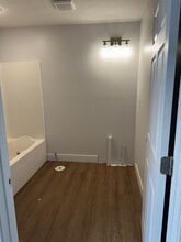 Sunrise Suites Apartments in Bedford, IN - Foto de edificio - Building Photo