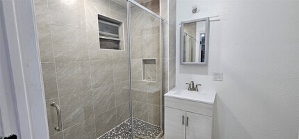 2634 Tidewater Dr in Houston, TX - Building Photo - Building Photo