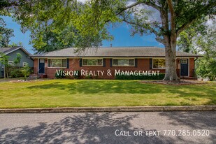 3447 Pierce St in College Park, GA - Building Photo