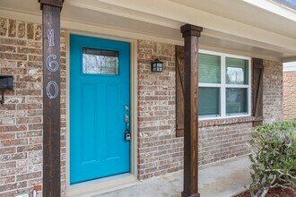 160 W Whitney St in Houston, TX - Building Photo - Building Photo