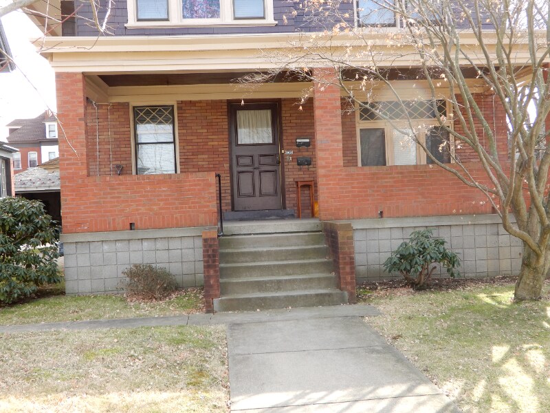 143 S Euclid Ave, Unit 1 in Pittsburgh, PA - Foto de edificio