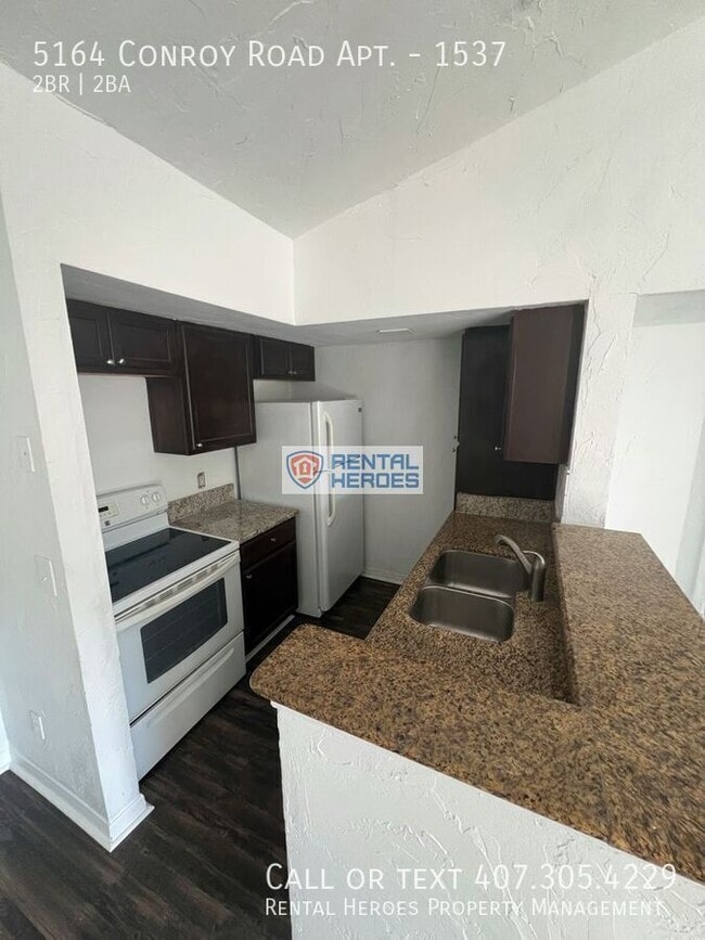 5164 Conroy Rd in Orlando, FL - Foto de edificio - Building Photo