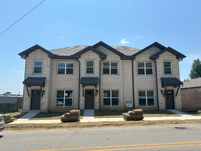 2901 Stallings Ln