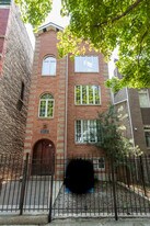 1510 N Elk Grove Ave, Unit Penthouse in Chicago, IL - Building Photo