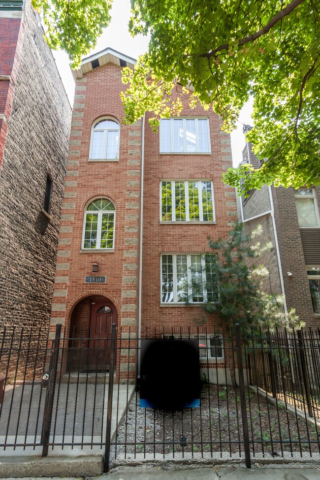 property at 1510 N Elk Grove Ave