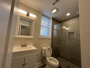 1614 N 27th St, Unit 2 in Philadelphia, PA - Foto de edificio - Building Photo