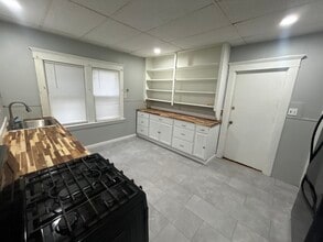 425 Cumberland Ave, Unit 1 in Buffalo, NY - Building Photo - Building Photo