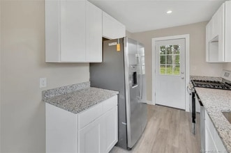 53 Mill St in Manchester, CT - Building Photo - Building Photo