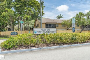 Oakland Forest Club in Oakland Park, FL - Building Photo