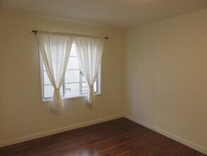 828 W Glenoaks Blvd, Unit 828 in Glendale, CA - Building Photo - Building Photo