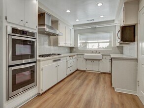 901 Kirby Dr in La Habra, CA - Building Photo - Building Photo