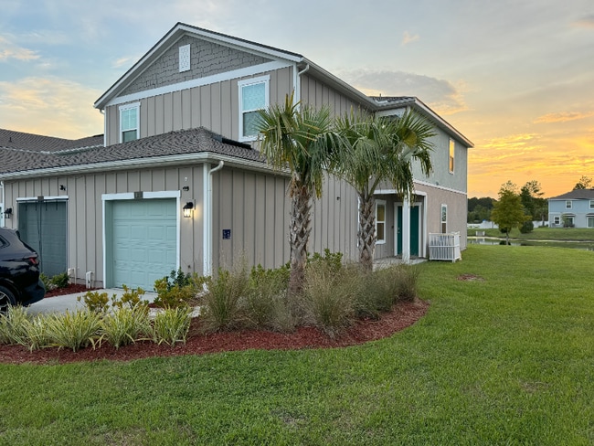 property at 978 Observatory Pkwy
